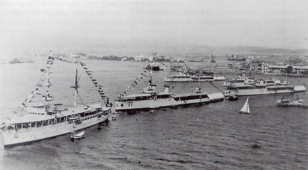 Navi della Regia Marina a Massaua nel 1940.